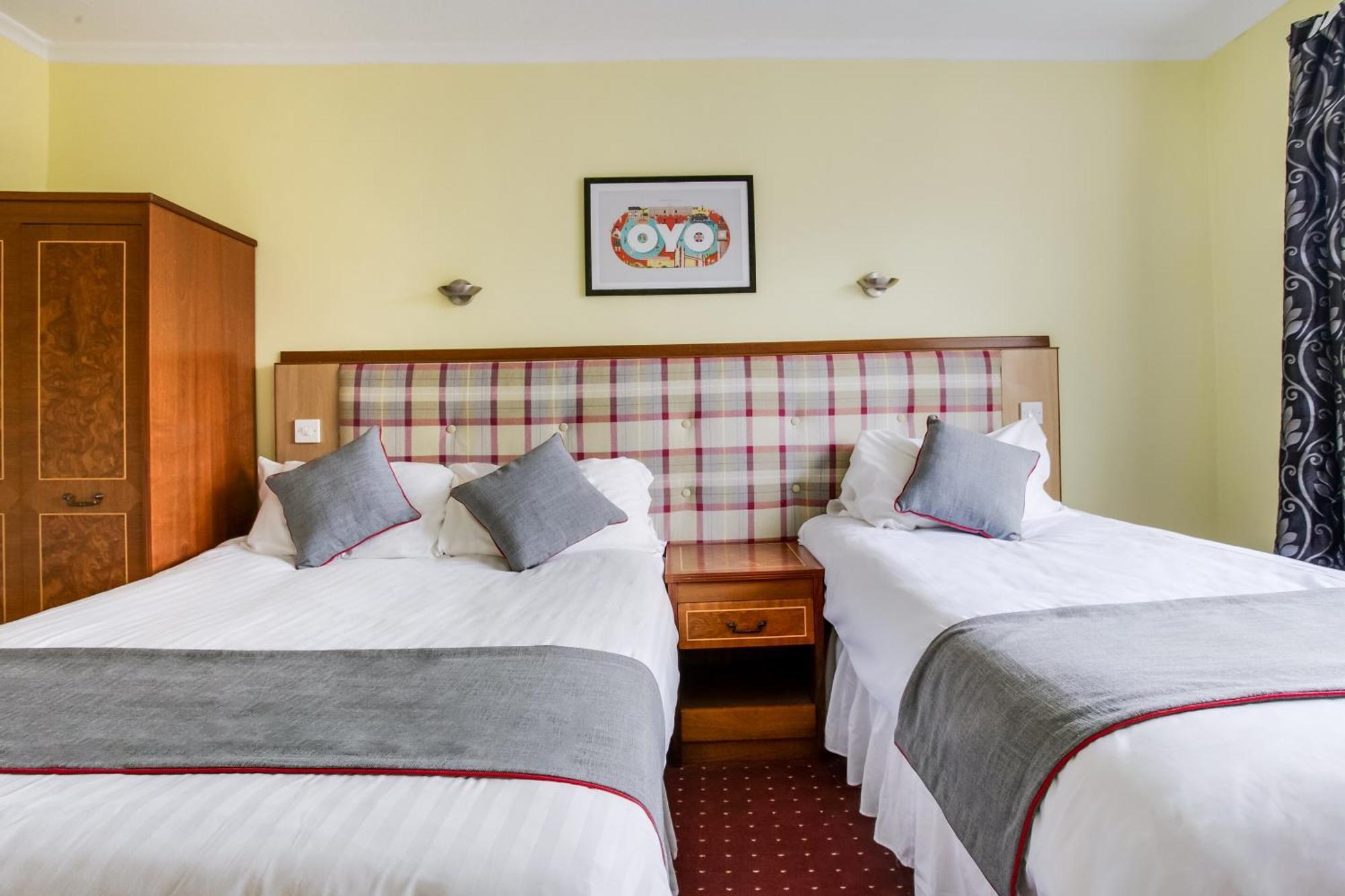 Oyo Glenpark Hotel, Ayr Central Extérieur photo