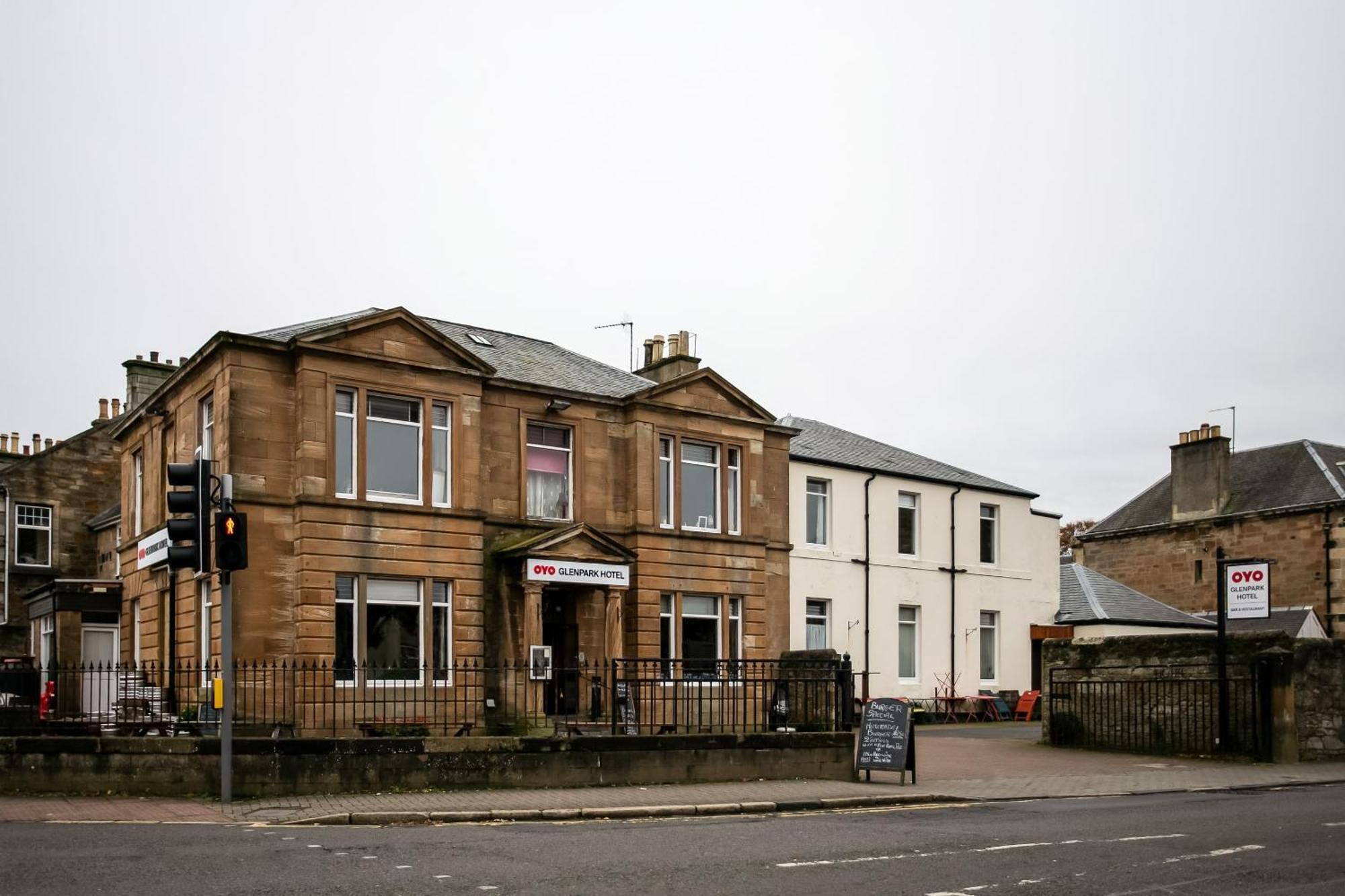 Oyo Glenpark Hotel, Ayr Central Extérieur photo