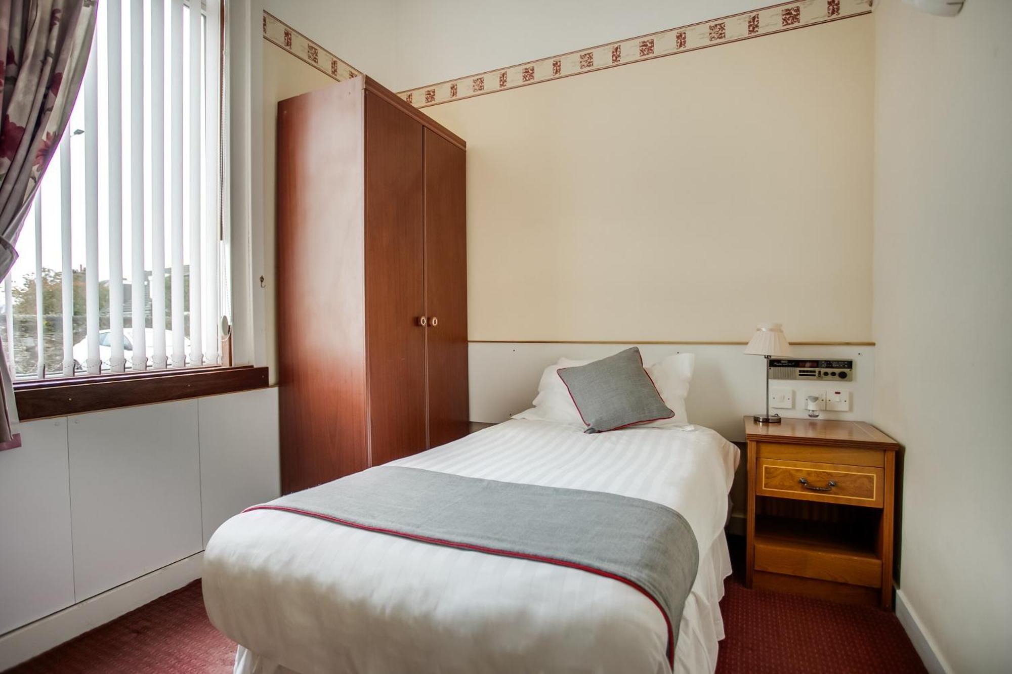 Oyo Glenpark Hotel, Ayr Central Extérieur photo