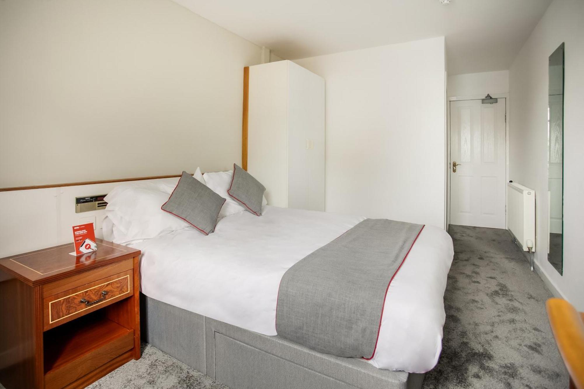 Oyo Glenpark Hotel, Ayr Central Extérieur photo
