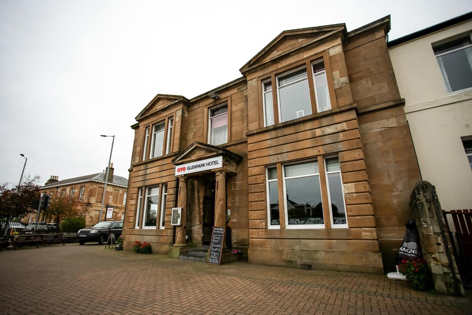 Oyo Glenpark Hotel, Ayr Central Extérieur photo