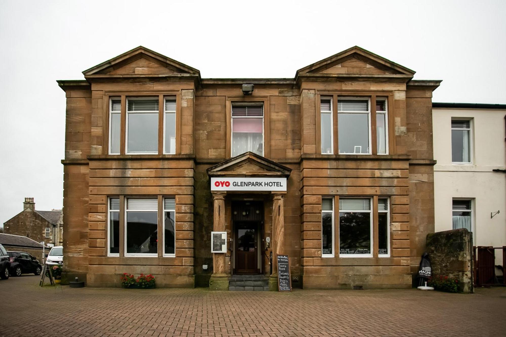Oyo Glenpark Hotel, Ayr Central Extérieur photo